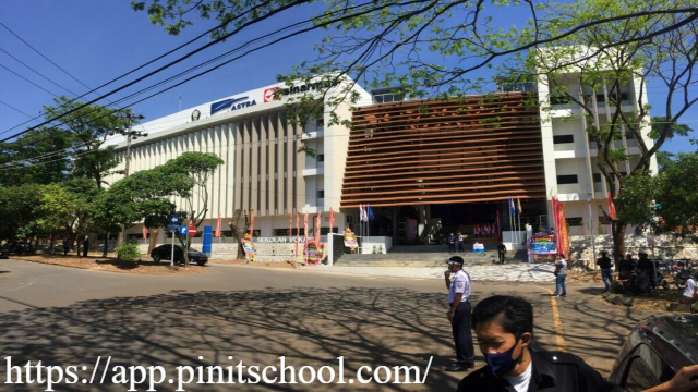 “Dukung Pendidikan Vokasi: Sinergi Industri dan Sekolah